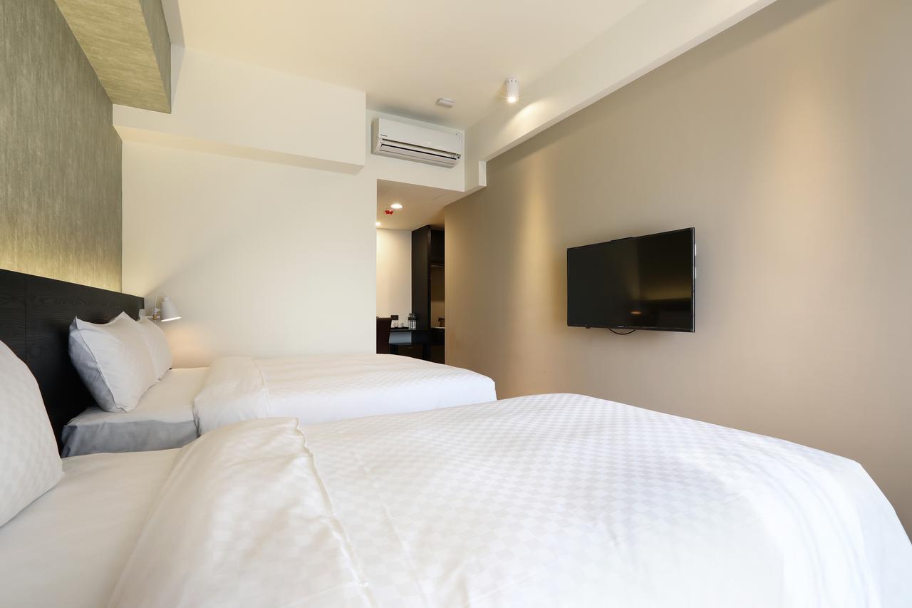 Kun Tour Hotel Taichung Exterior foto