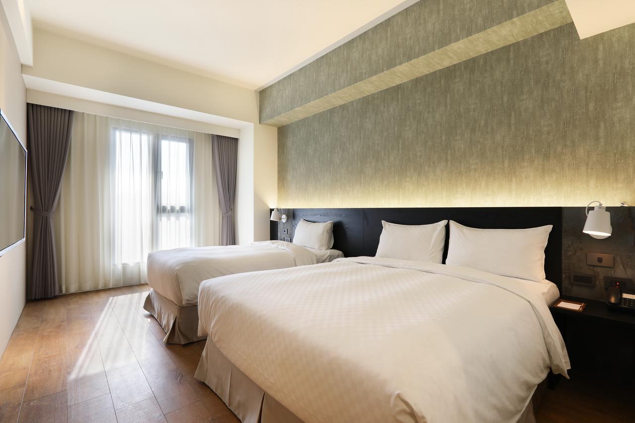 Kun Tour Hotel Taichung Exterior foto