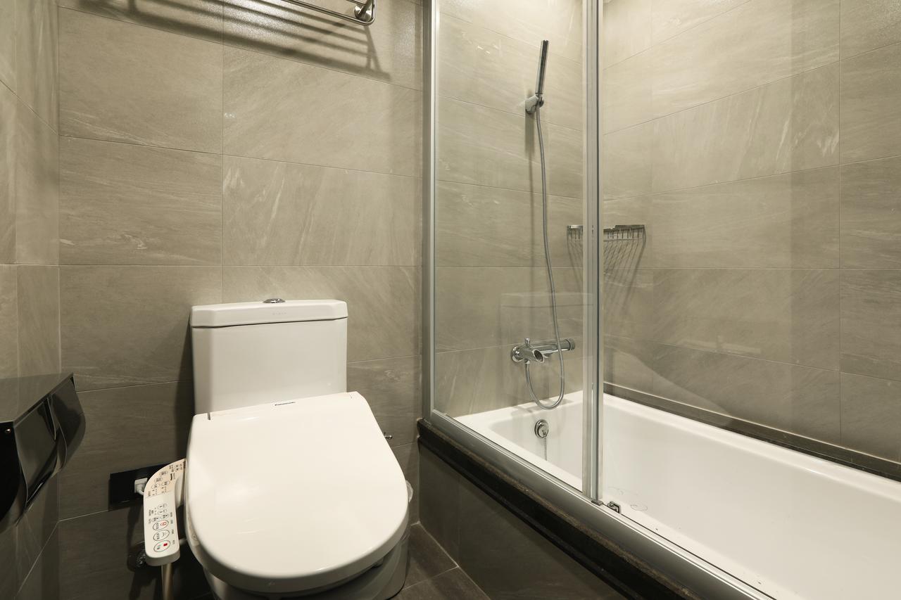 Kun Tour Hotel Taichung Exterior foto