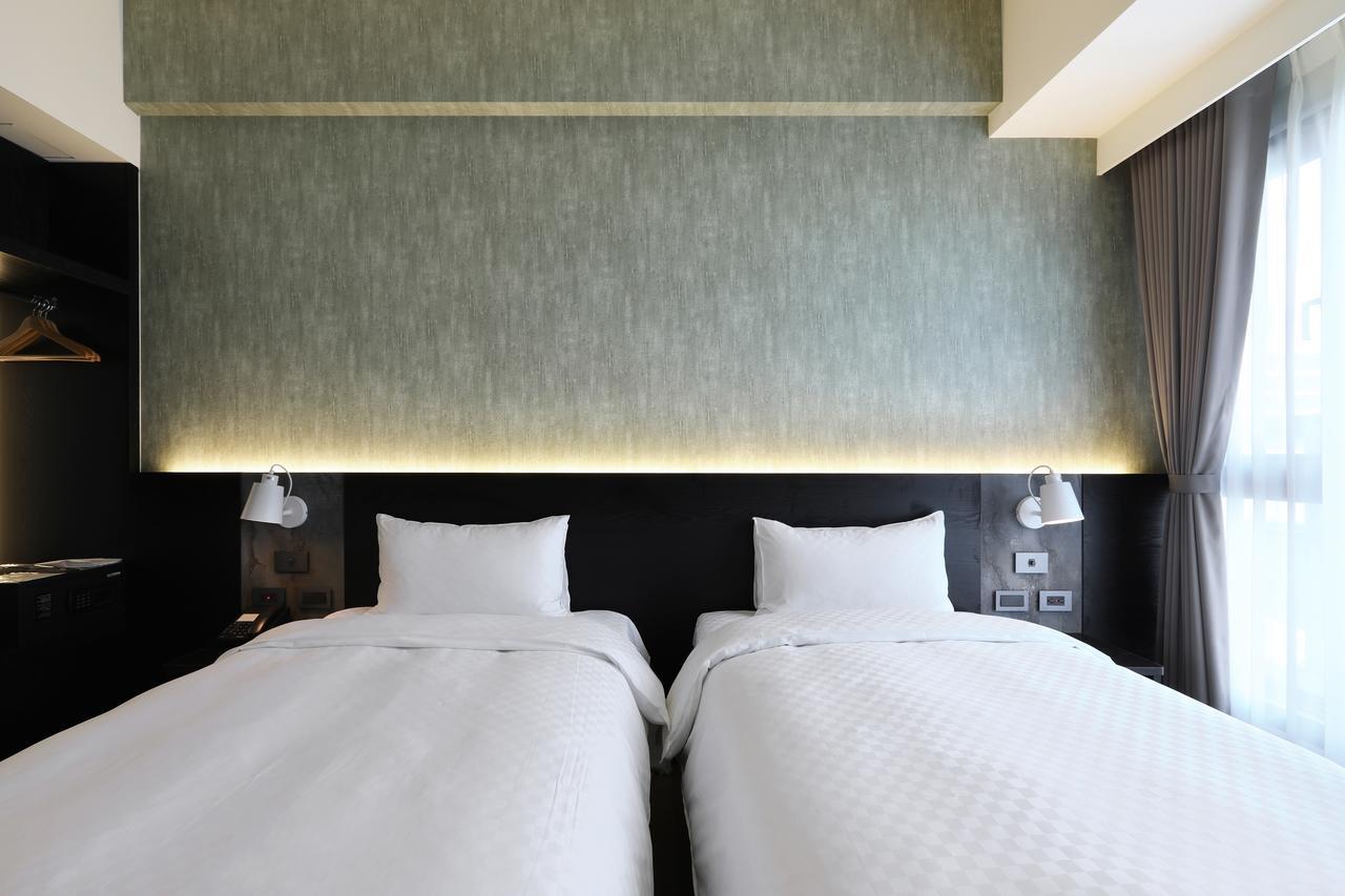 Kun Tour Hotel Taichung Exterior foto
