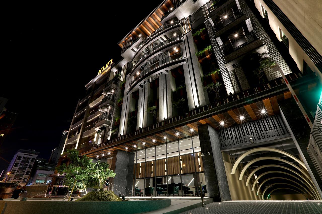 Kun Tour Hotel Taichung Exterior foto