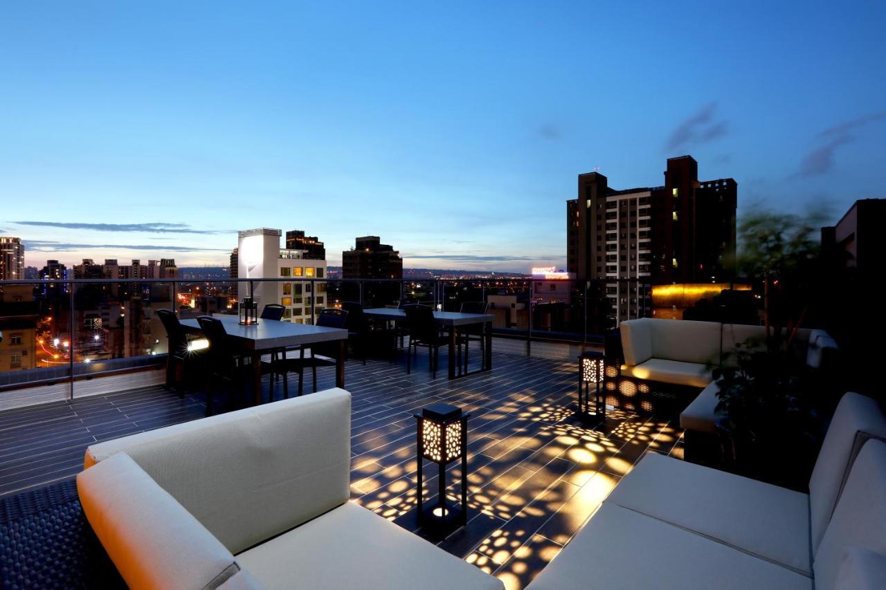 Kun Tour Hotel Taichung Exterior foto